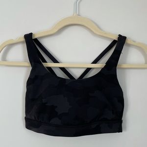 LULULEMON SPORTS BAR